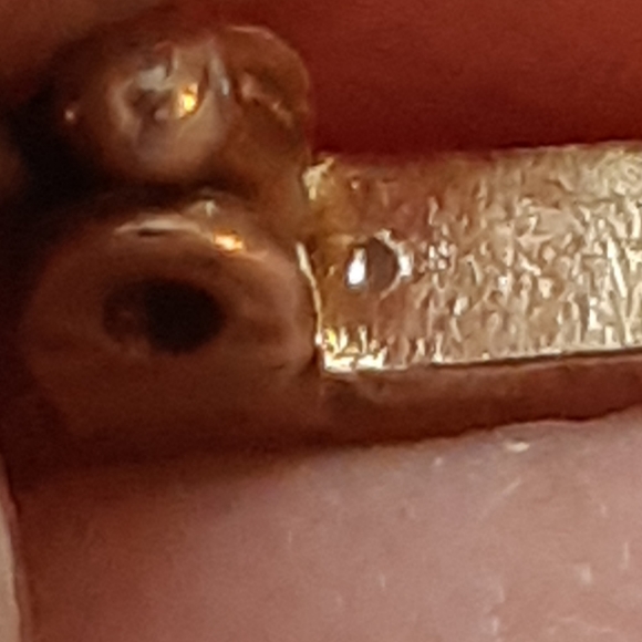 Antique Gold Brooch - Picture 8 of 17
